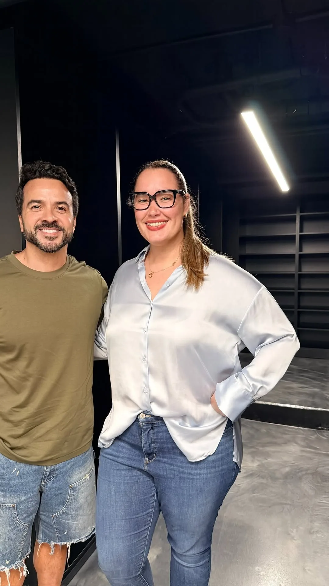🤣🤭 Gracias @luisfonsi y @aguedalopez por confiar en nosotros para sus closets, nos divertimos mucho en el pr